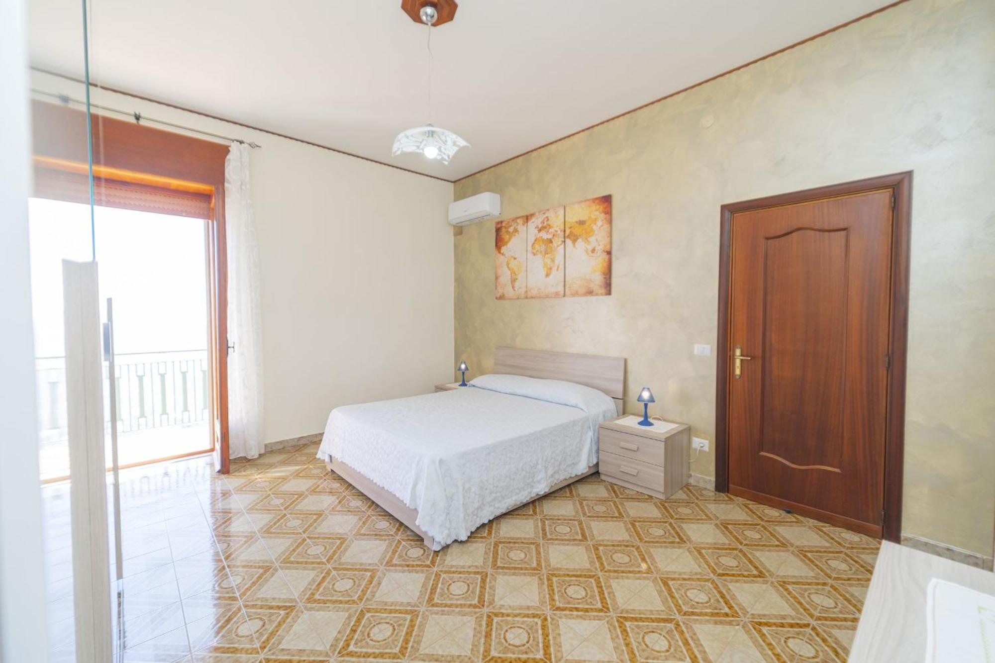 אג'רולה Villa Incoronata מראה חיצוני תמונה