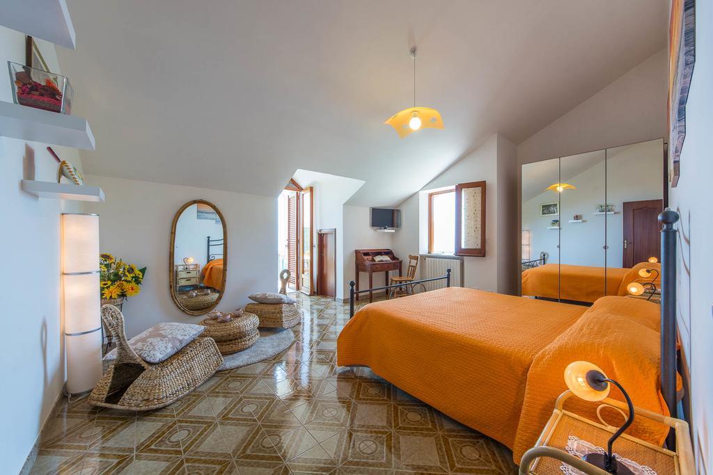 אג'רולה Villa Incoronata מראה חיצוני תמונה